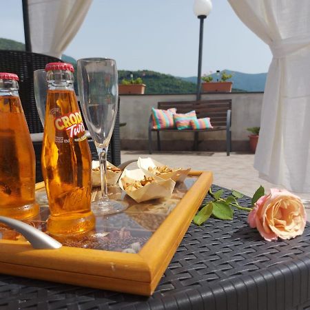 B&B L'Abbraccio Casola di Napoli 外观 照片