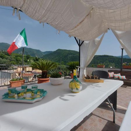 B&B L'Abbraccio Casola di Napoli 外观 照片