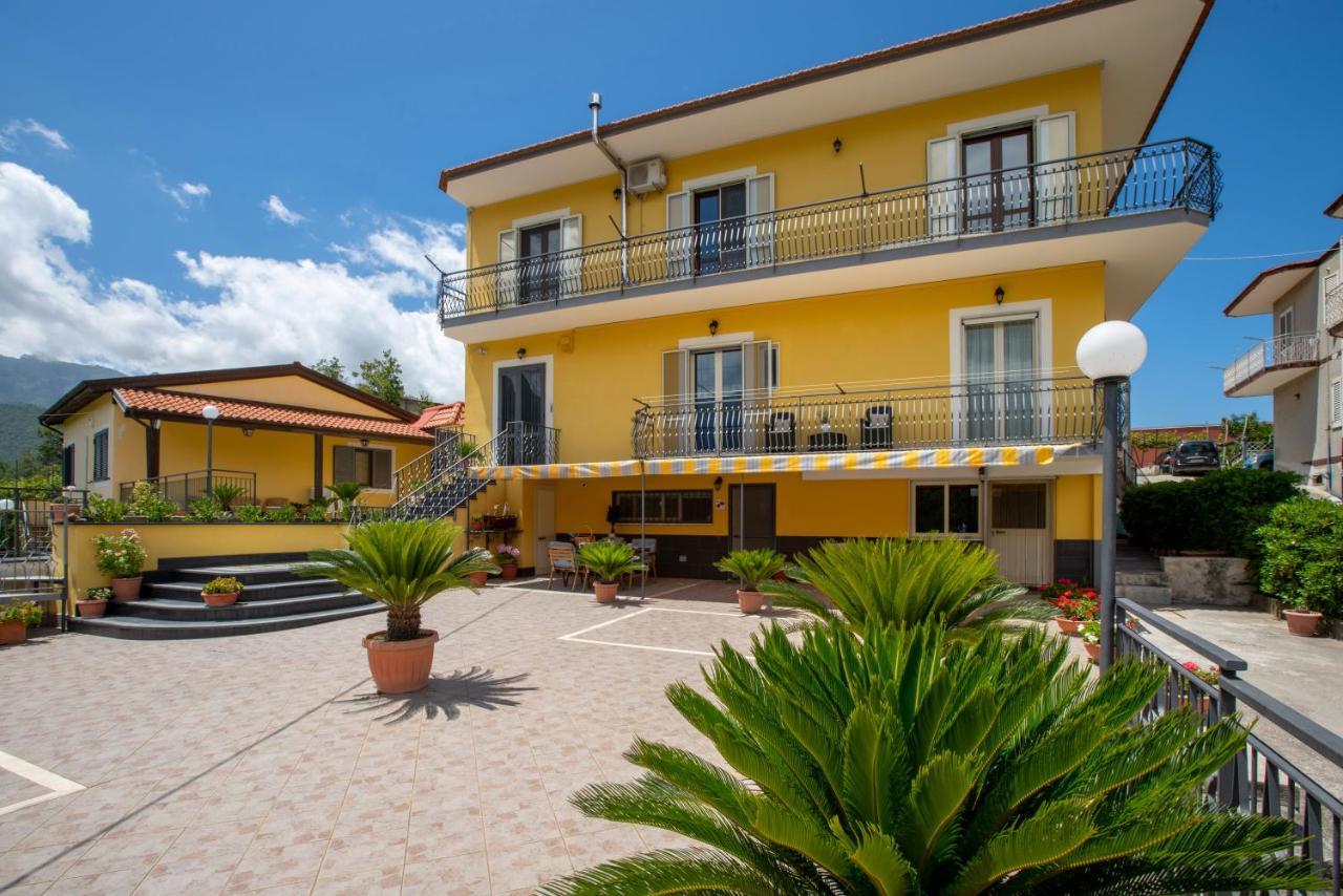 B&B L'Abbraccio Casola di Napoli 外观 照片